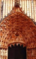 Earthlore Gothic Architecture: Portal archivolt; Monastery of Batalha, Portugal.